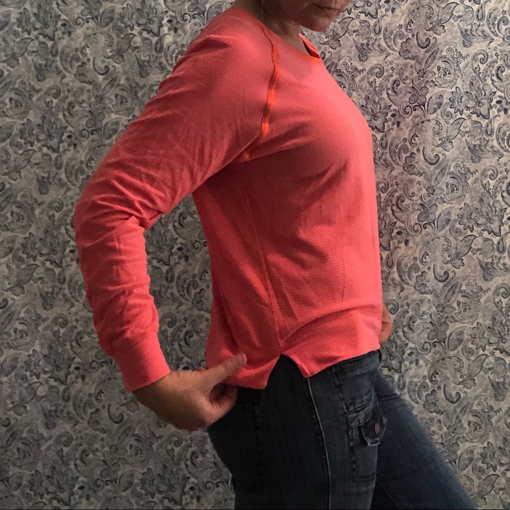 Lululemon Long-Sleeved T-Shirt